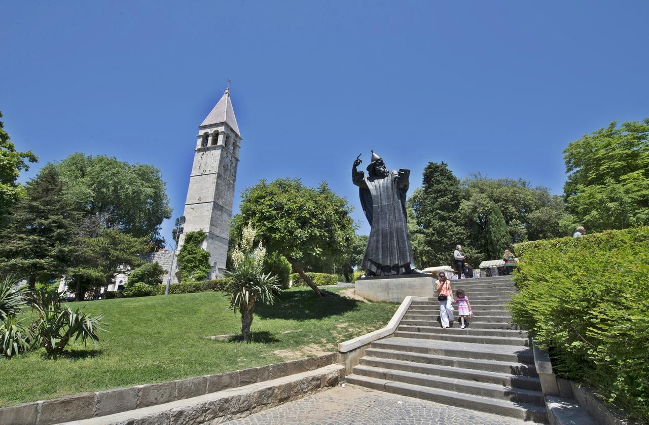 Guest House Varos Split Bagian luar foto